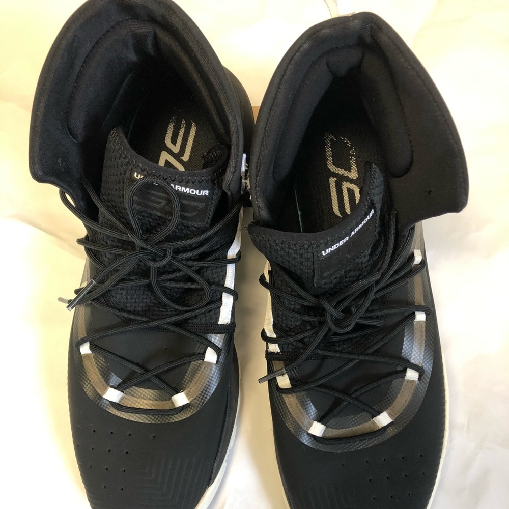 Under Armour Stephen Curry SC Basketball shoe
